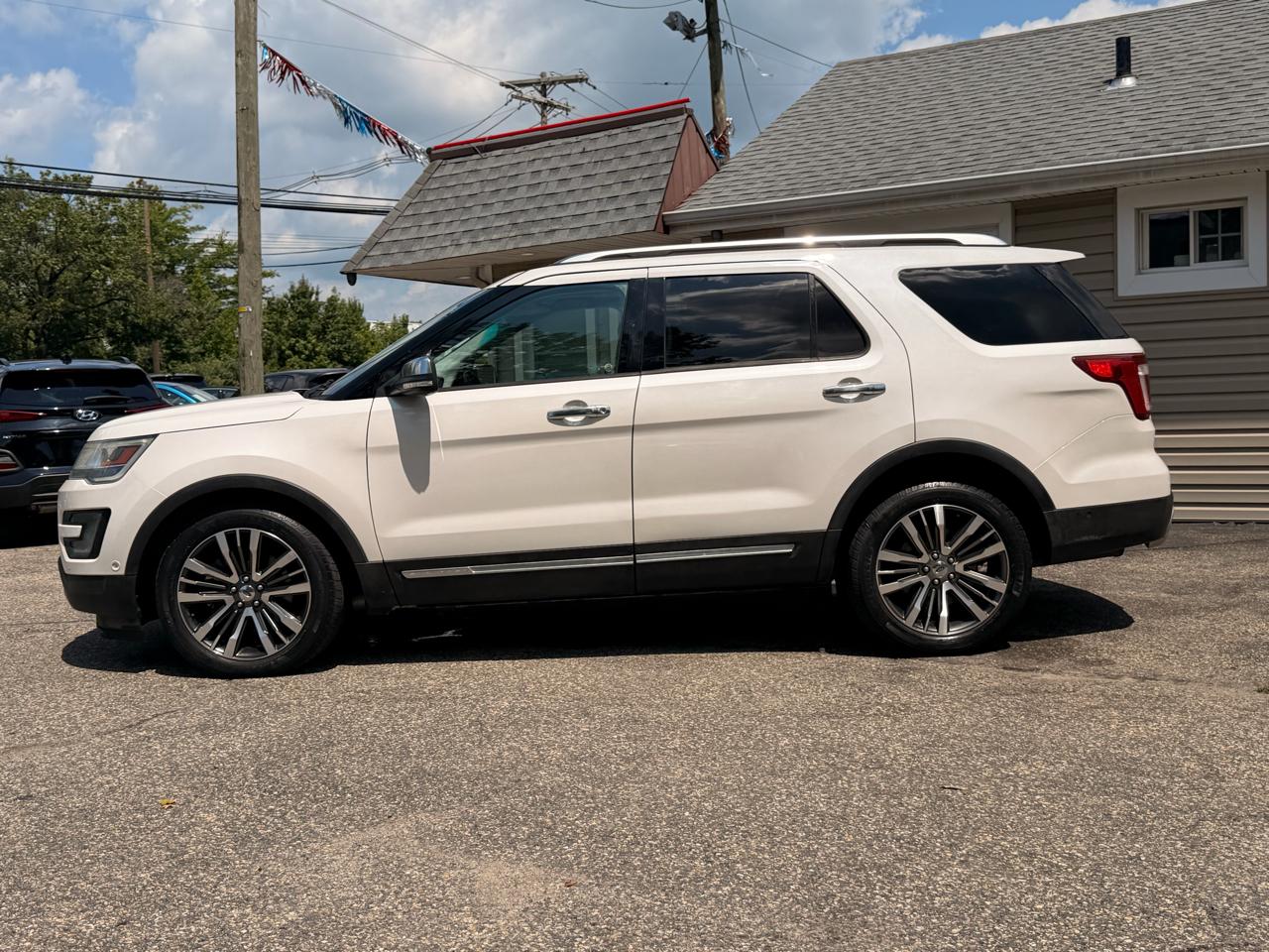Ford Explorer 4WD 4dr Platinum 2016