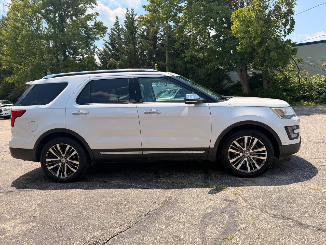 Ford Explorer 4WD 4dr Platinum 2016