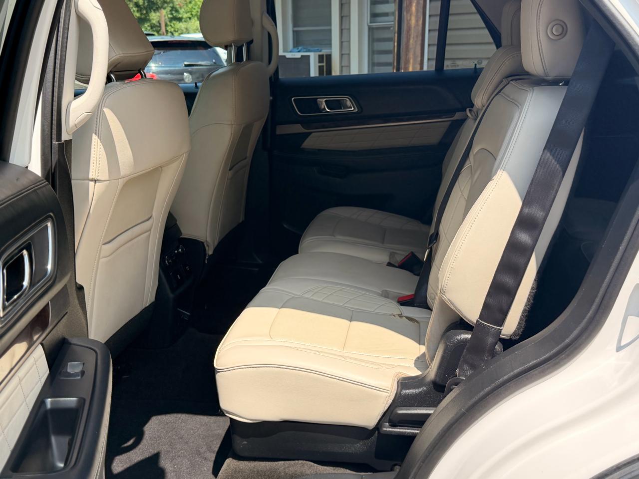 Ford Explorer 4WD 4dr Platinum 2016