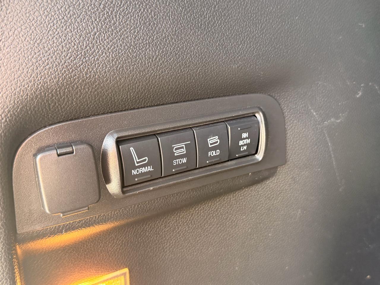 Ford Explorer 4WD 4dr Platinum 2016