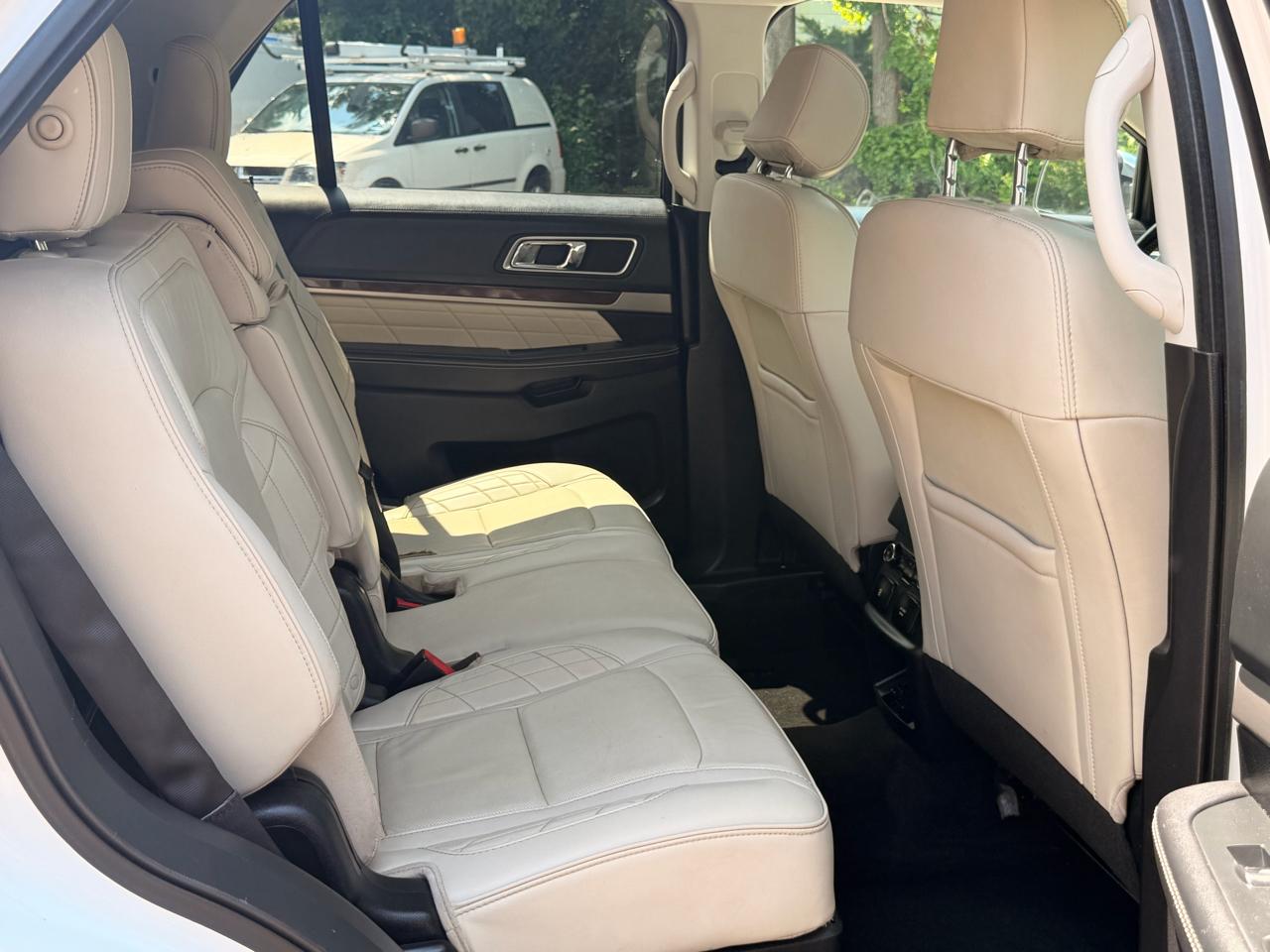 Ford Explorer 4WD 4dr Platinum 2016