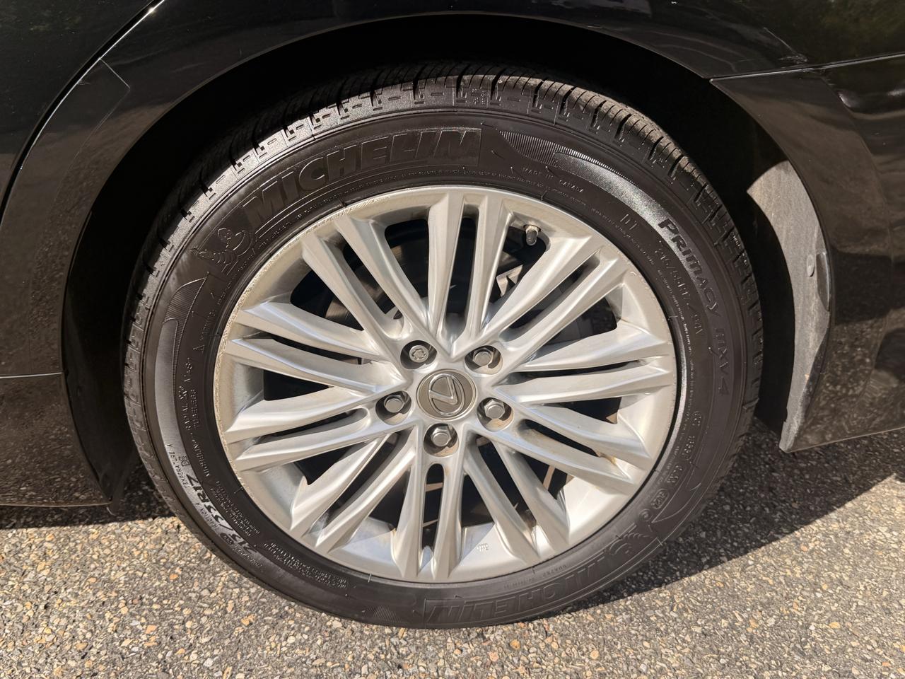 Lexus ES 350 4dr Sdn 2015