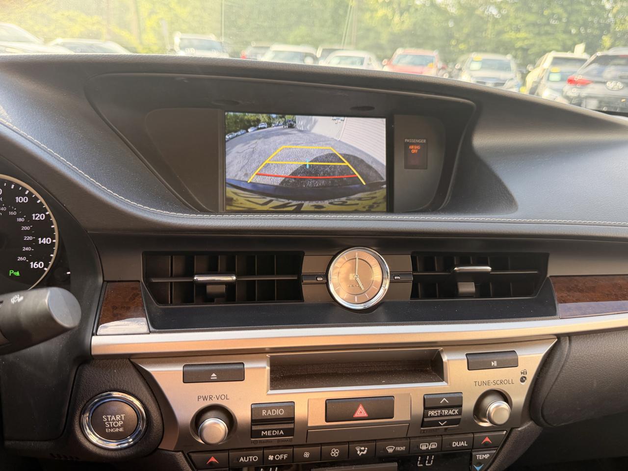 Lexus ES 350 4dr Sdn 2015
