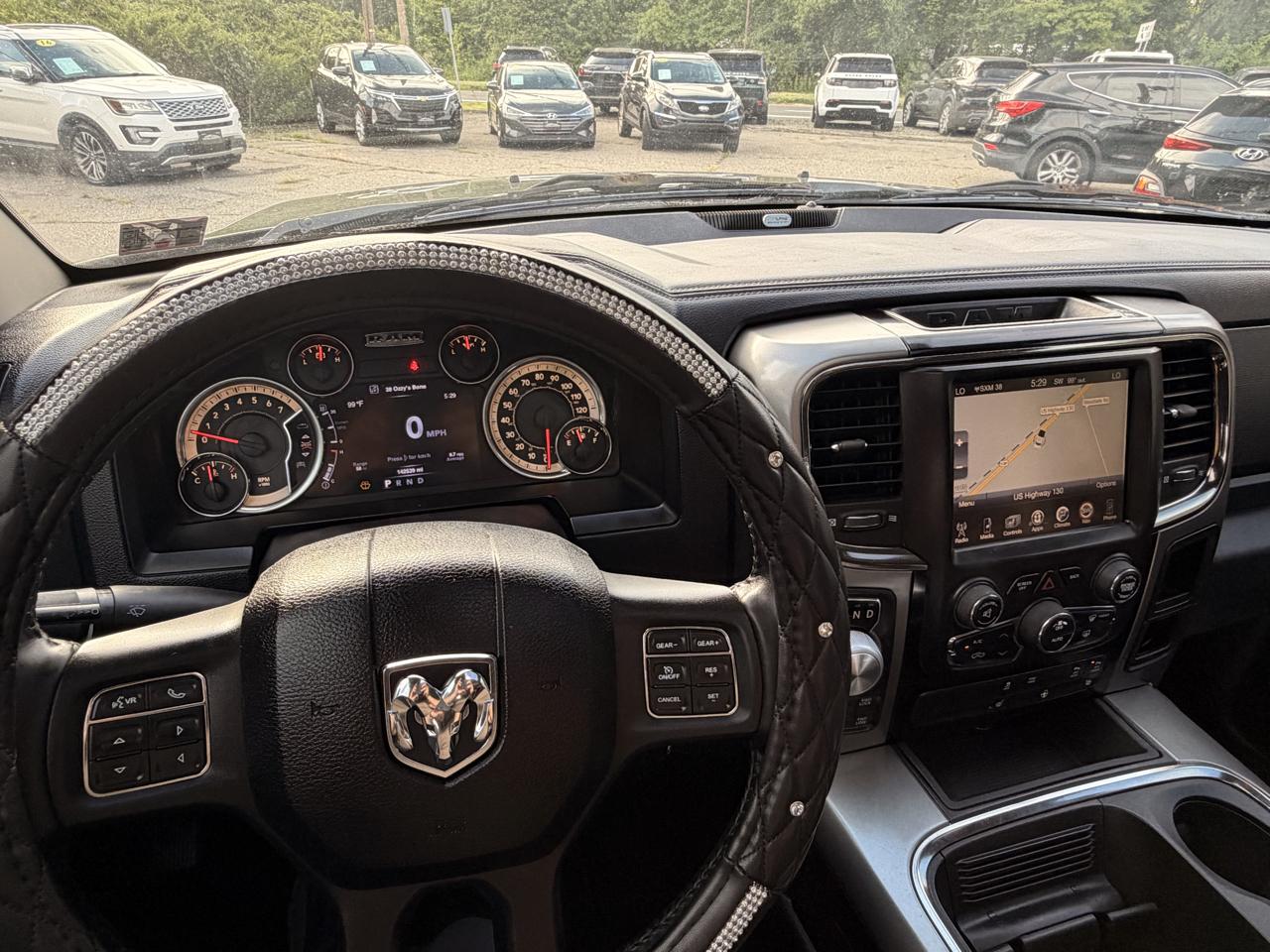 RAM 1500 4WD Crew Cab 140.5" Sport 2016