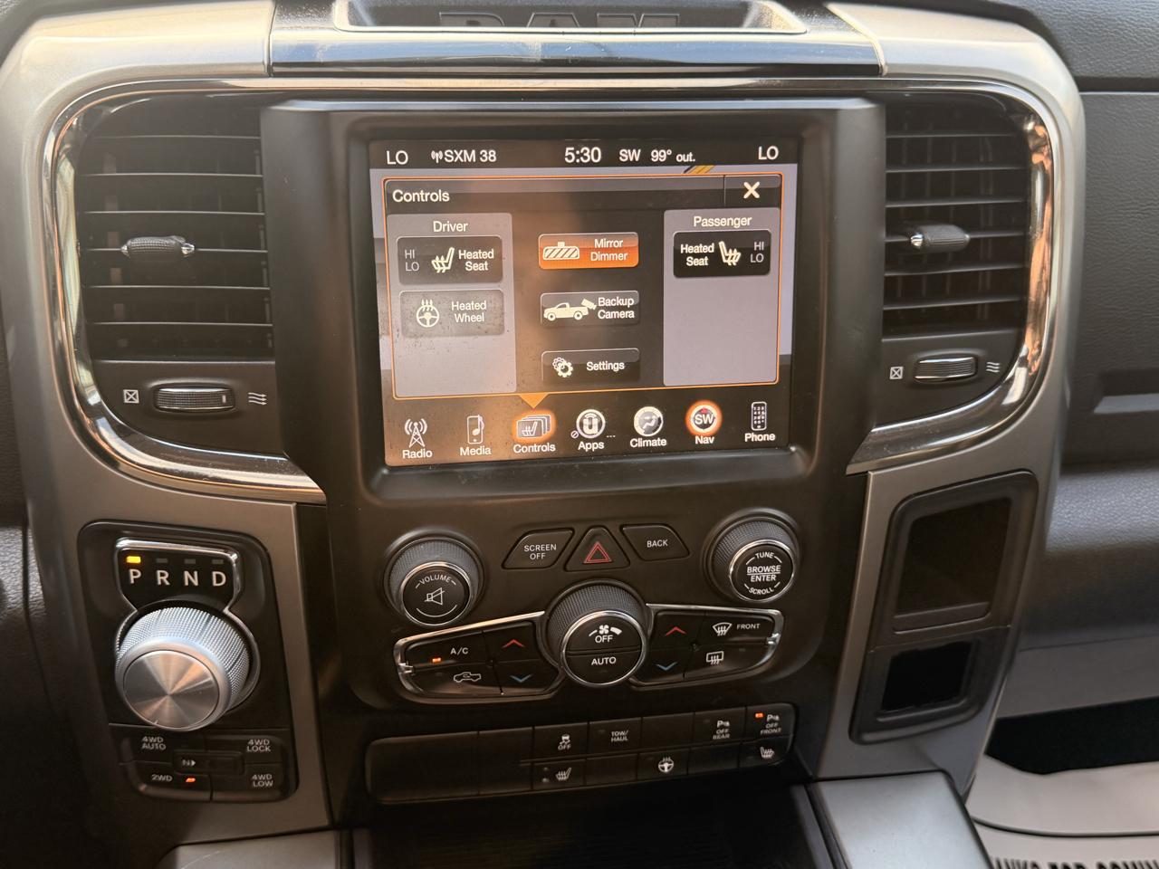 RAM 1500 4WD Crew Cab 140.5" Sport 2016