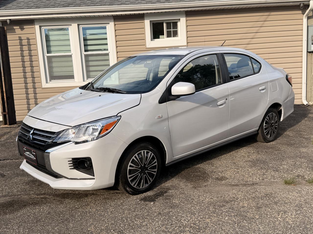 Mitsubishi Mirage G4 Black Edition CVT 2022