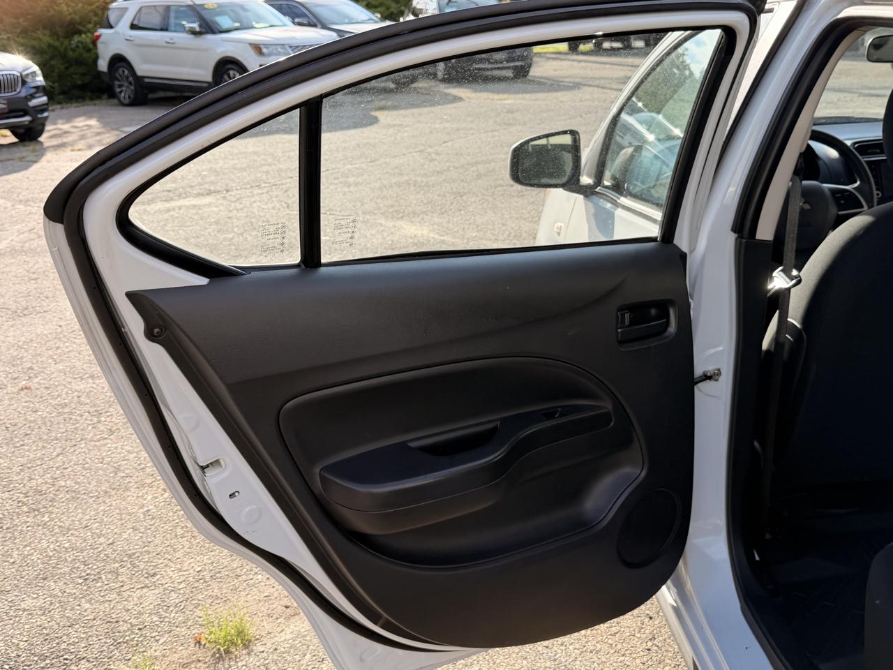 Mitsubishi Mirage G4 Black Edition CVT 2022