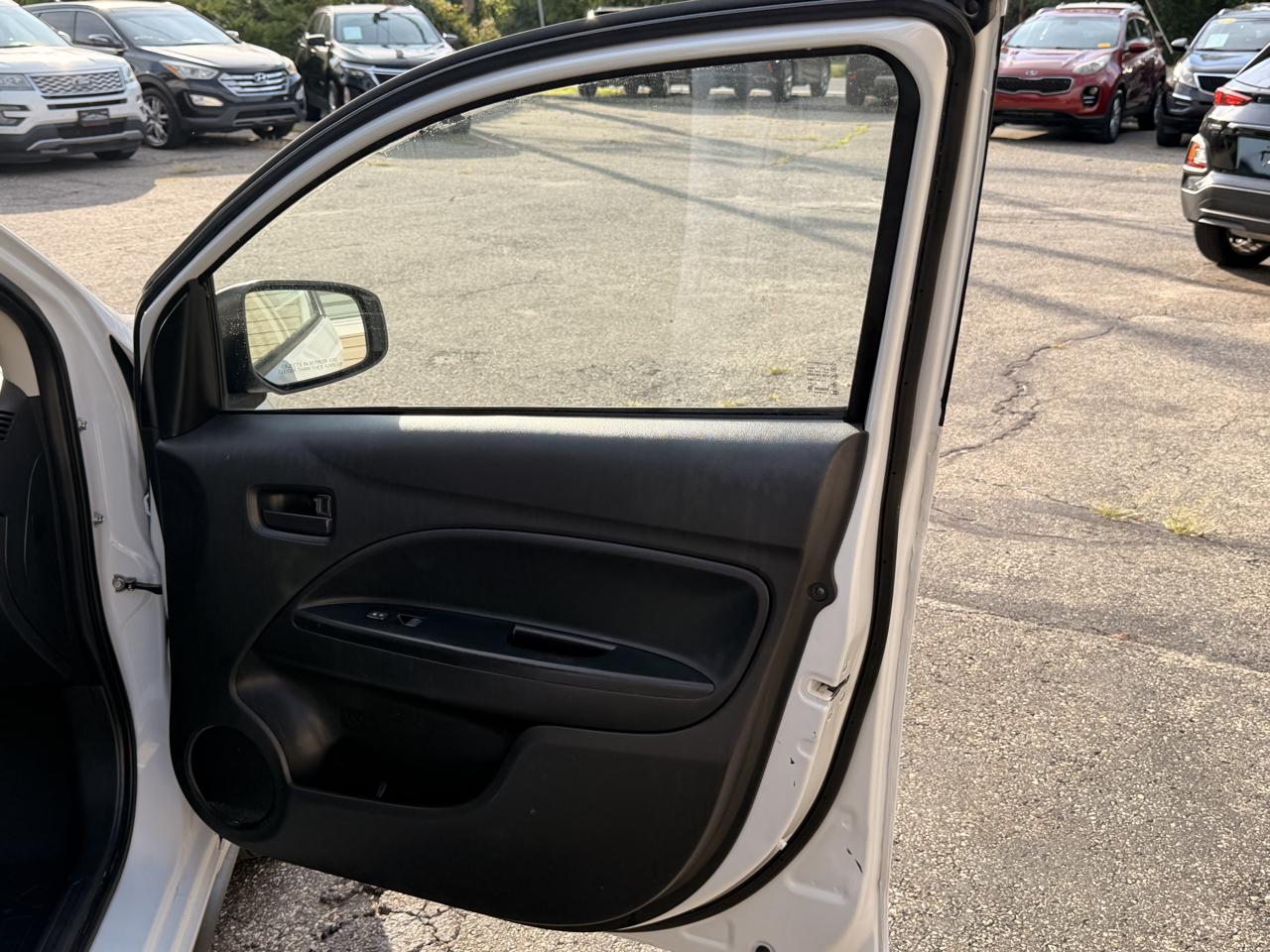 Mitsubishi Mirage G4 Black Edition CVT 2022