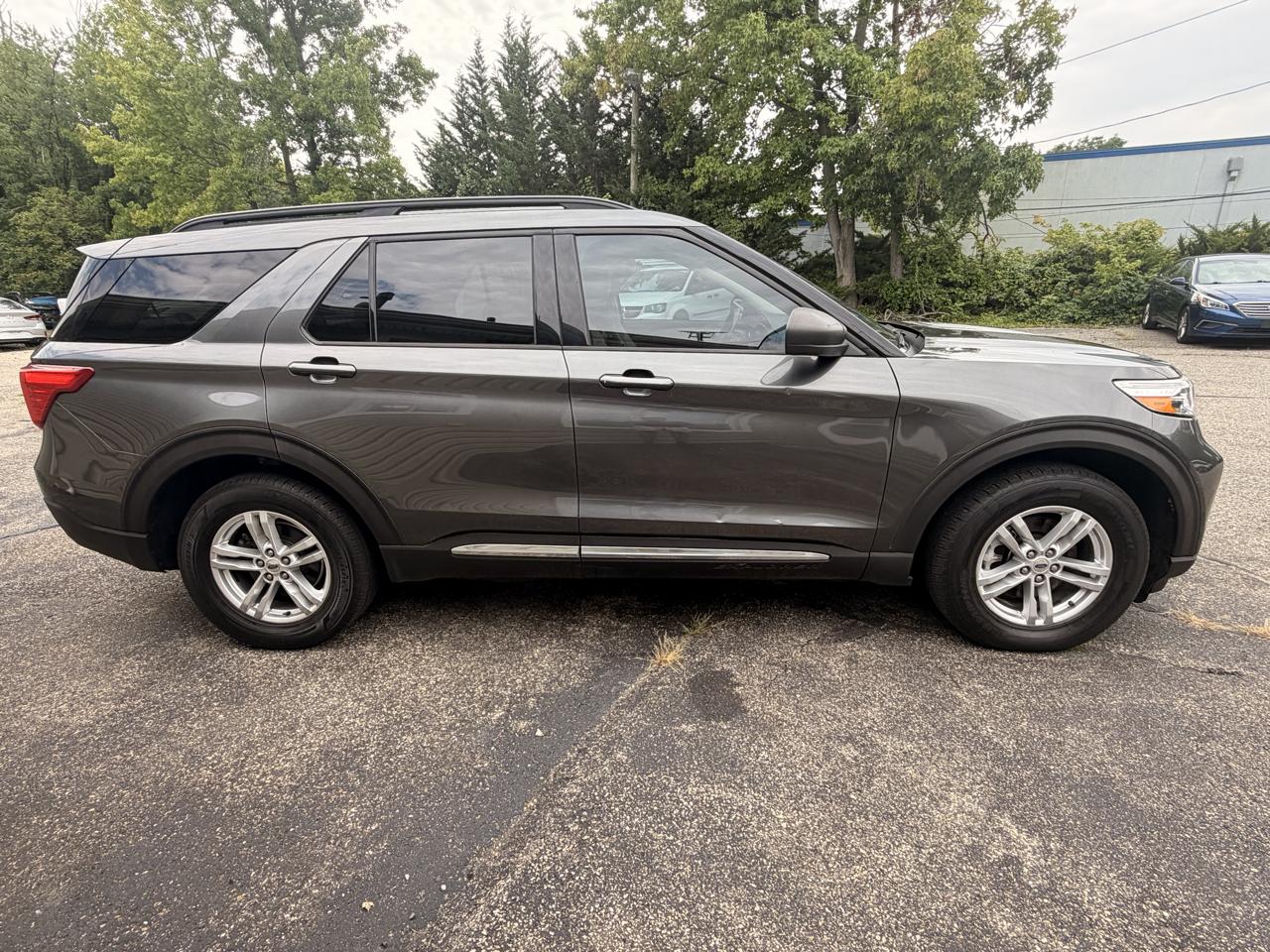 Ford Explorer 4dr XLT 4WD 2020