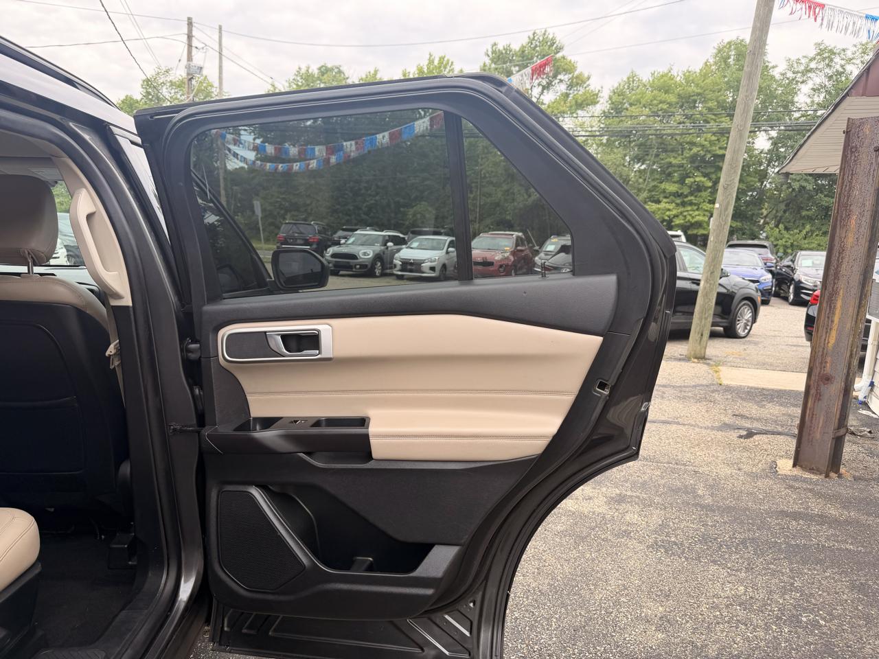Ford Explorer 4dr XLT 4WD 2020