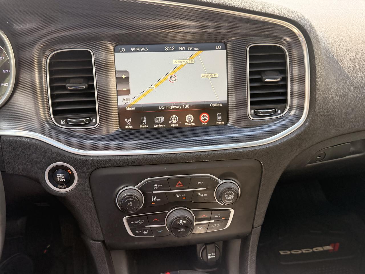Dodge Charger 4dr Sdn SXT RWD 2015