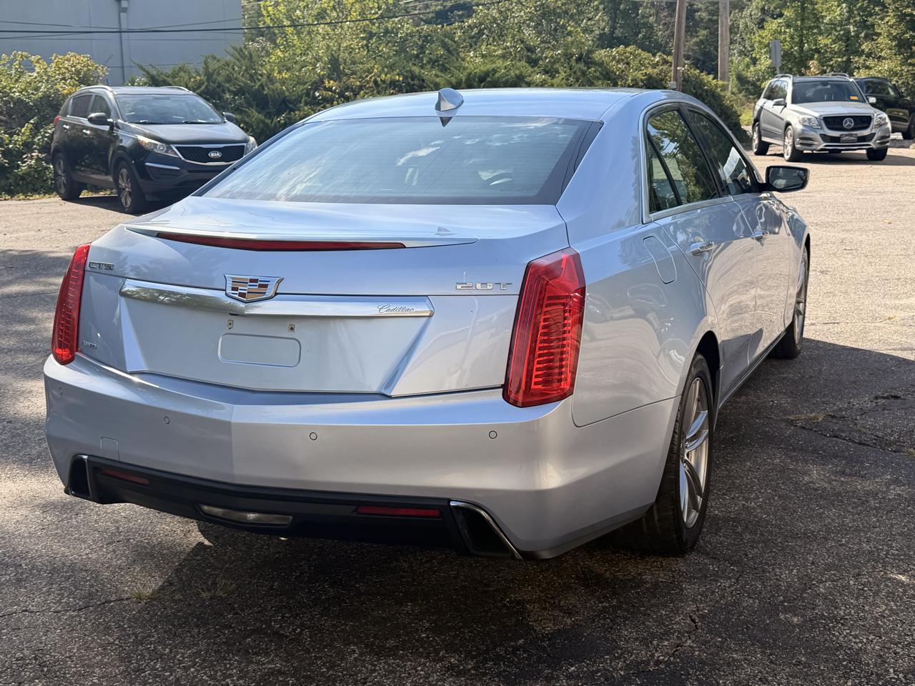 Cadillac CTS Sedan 4dr Sdn 2.0L Turbo Luxury AWD 2017
