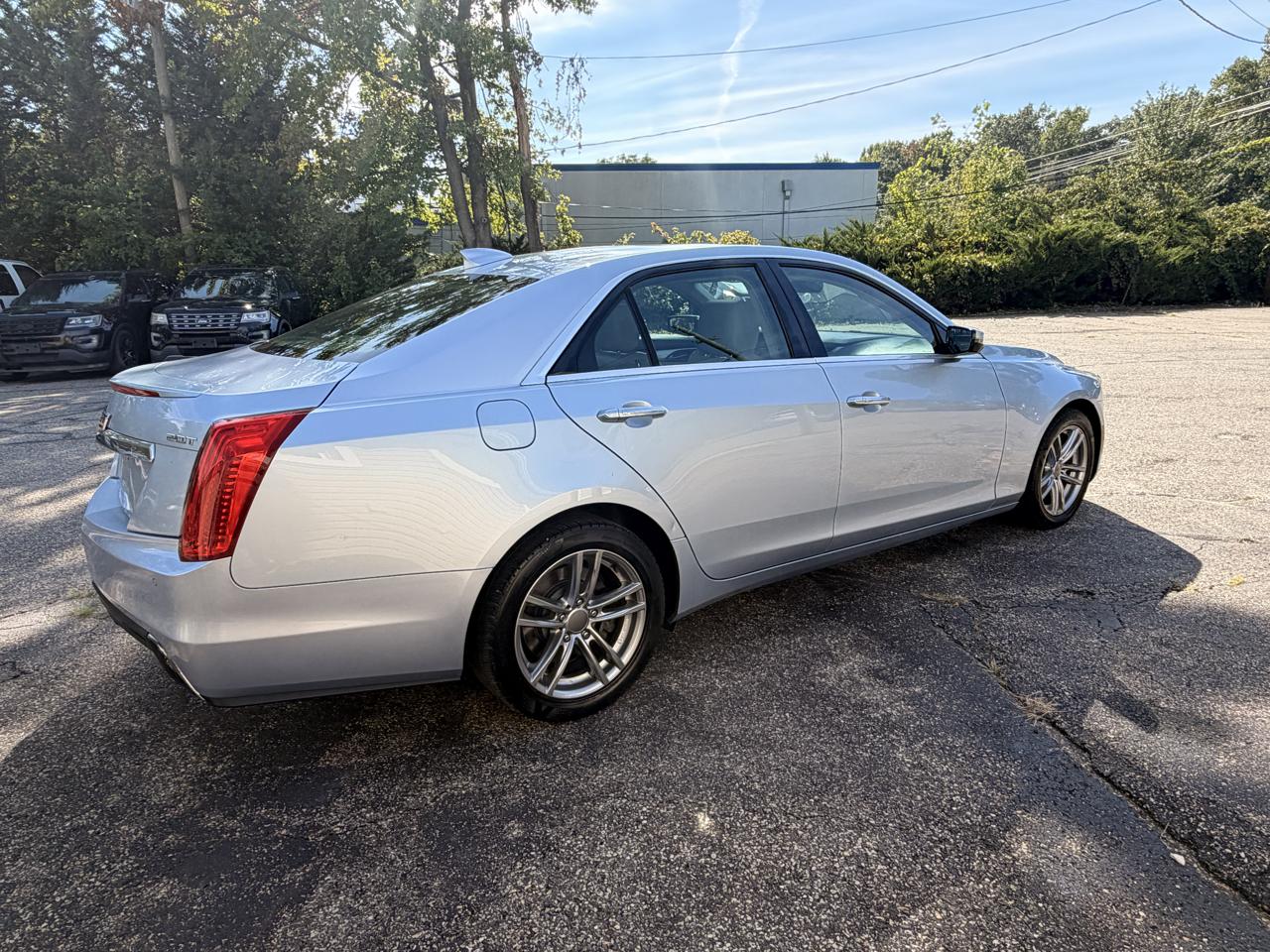Cadillac CTS Sedan 4dr Sdn 2.0L Turbo Luxury AWD 2017
