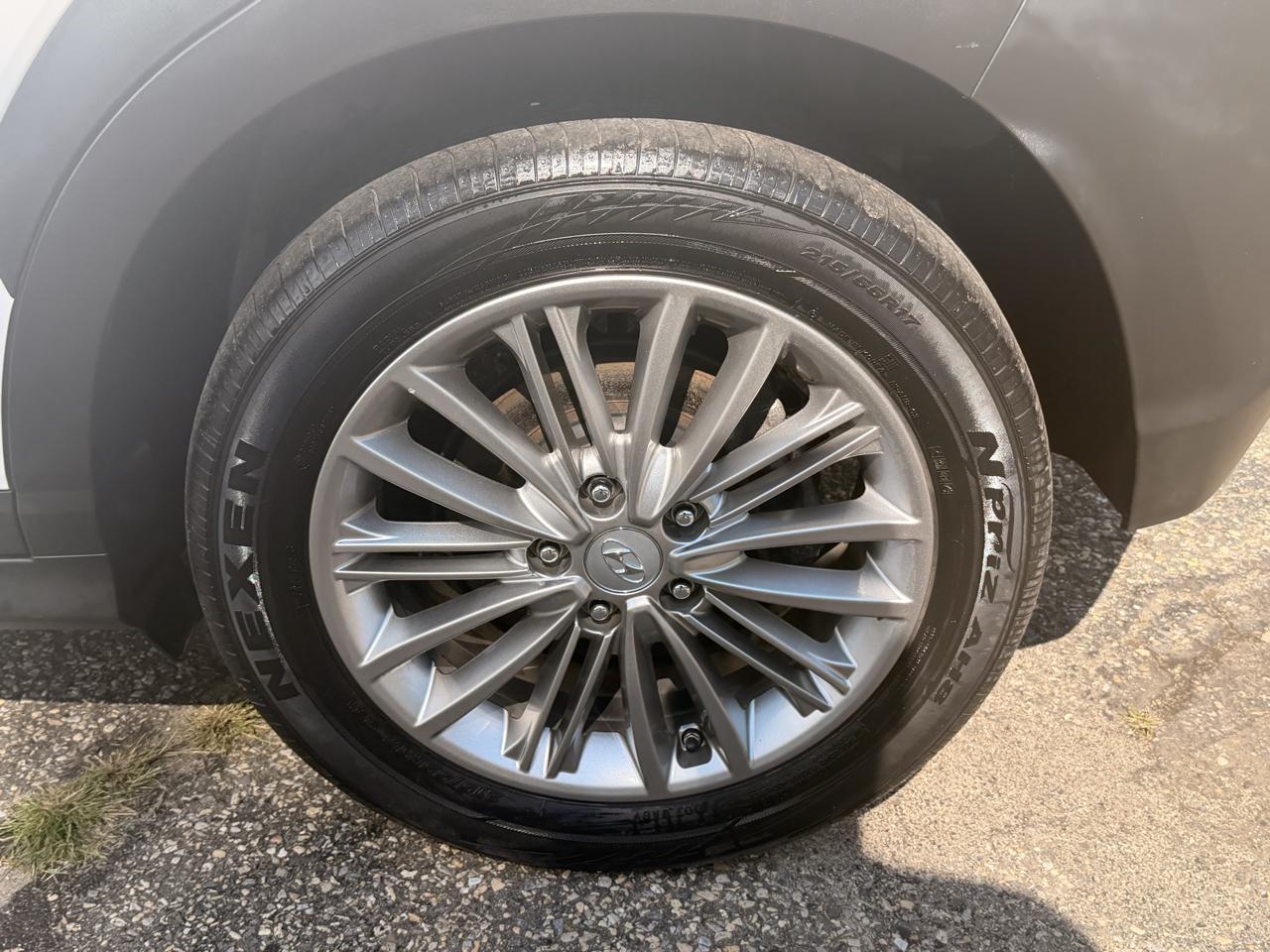 Hyundai Kona SEL Plus Auto AWD 2021