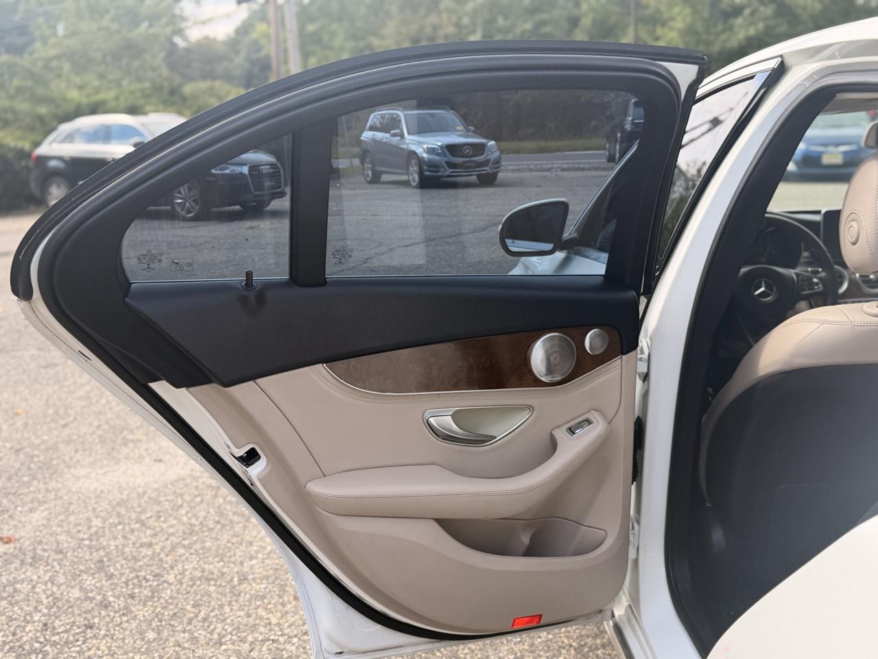 Mercedes-Benz C-Class 4dr Sdn C 300 4MATIC 2015