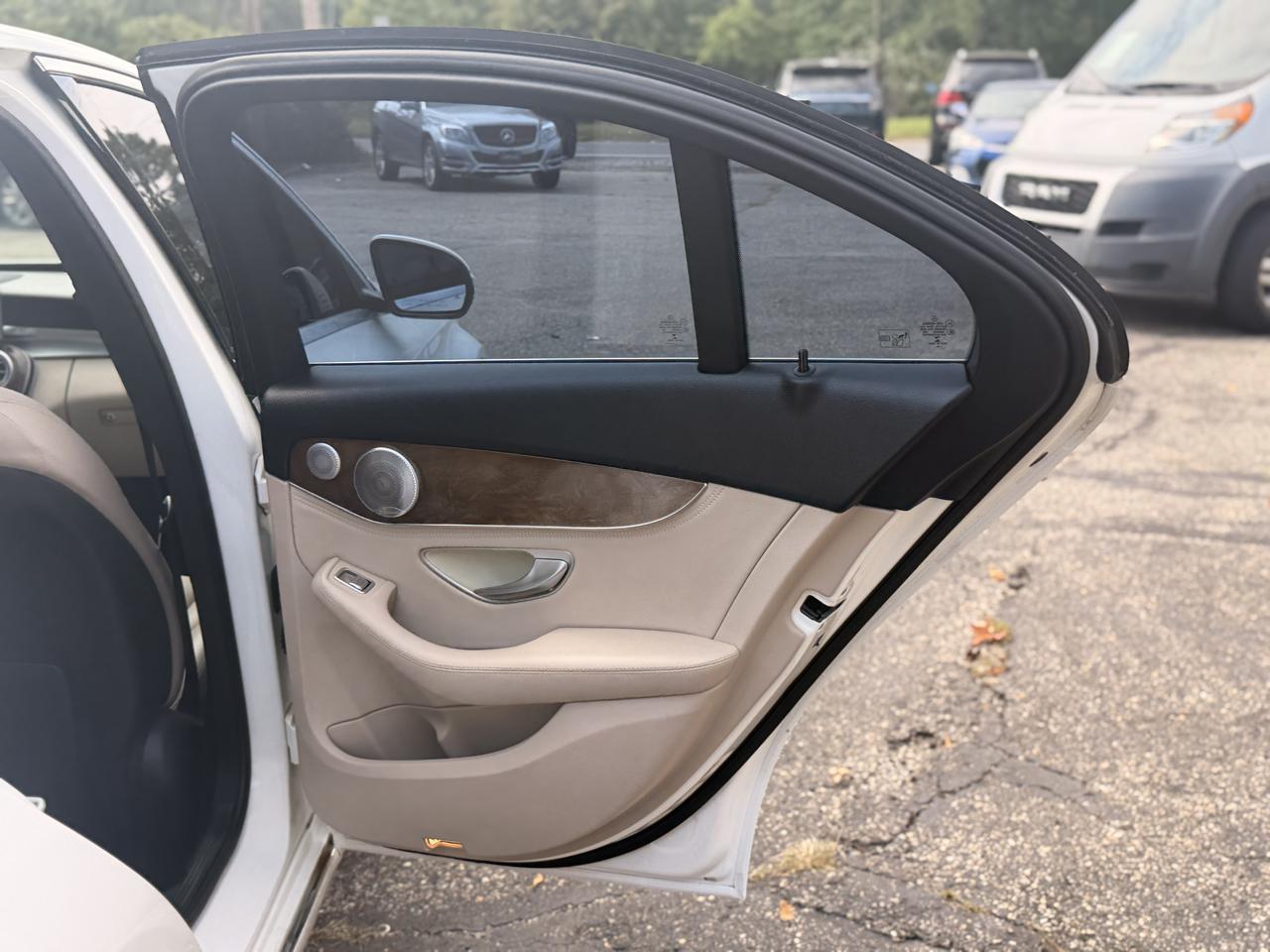 Mercedes-Benz C-Class 4dr Sdn C 300 4MATIC 2015