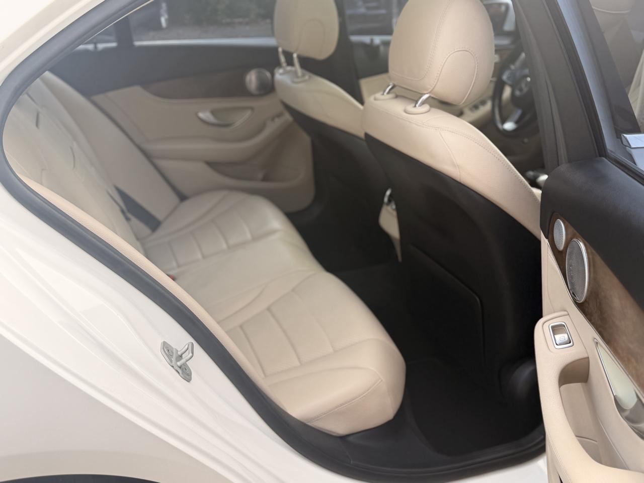 Mercedes-Benz C-Class 4dr Sdn C 300 4MATIC 2015