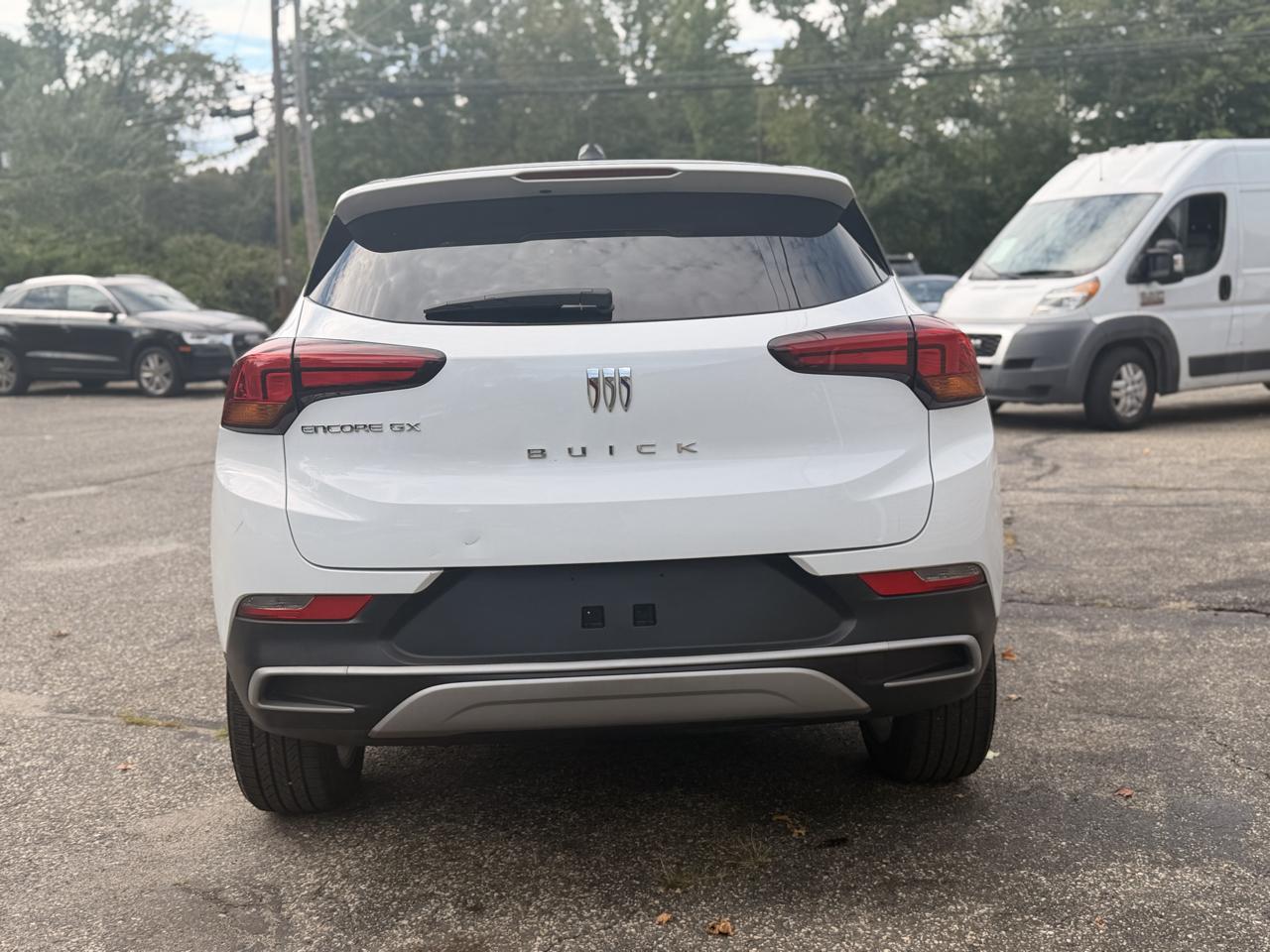 Buick Encore GX FWD 4dr Preferred 2024