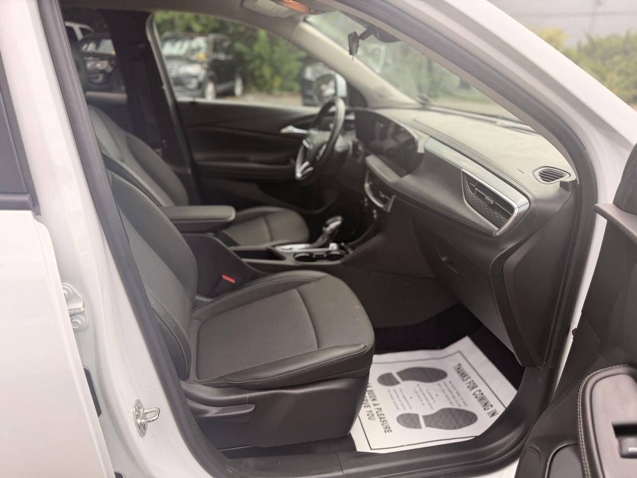 Buick Encore GX FWD 4dr Preferred 2024