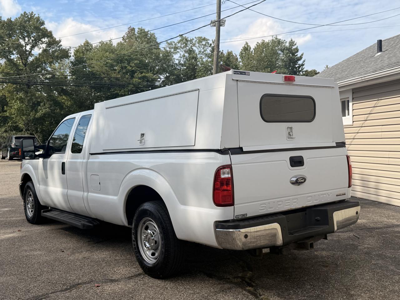 Ford Super Duty F-250 SRW XL 2WD Reg Cab 8' Box 2016