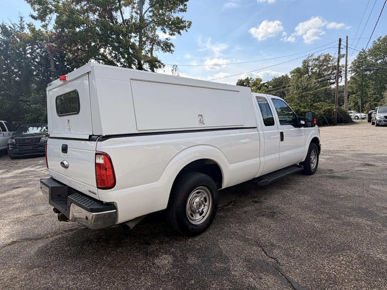 Ford Super Duty F-250 SRW XL 2WD Reg Cab 8' Box 2016