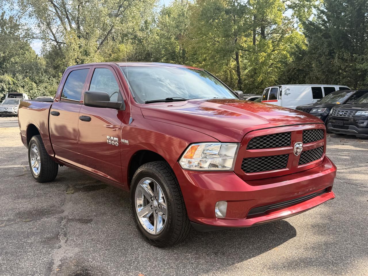 RAM 1500 4WD Crew Cab 140.5" Express 2013