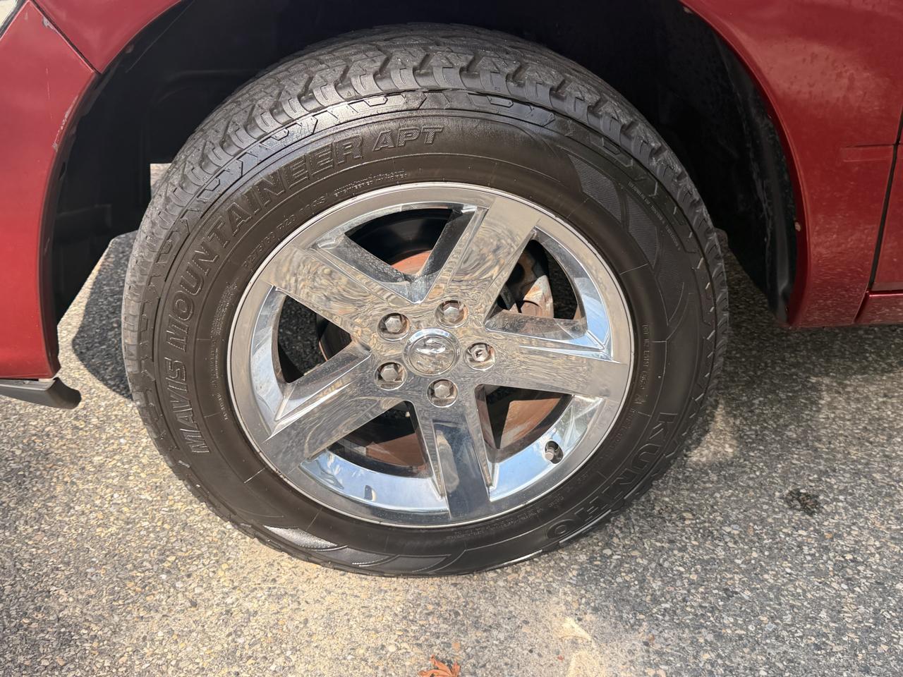 RAM 1500 4WD Crew Cab 140.5" Express 2013