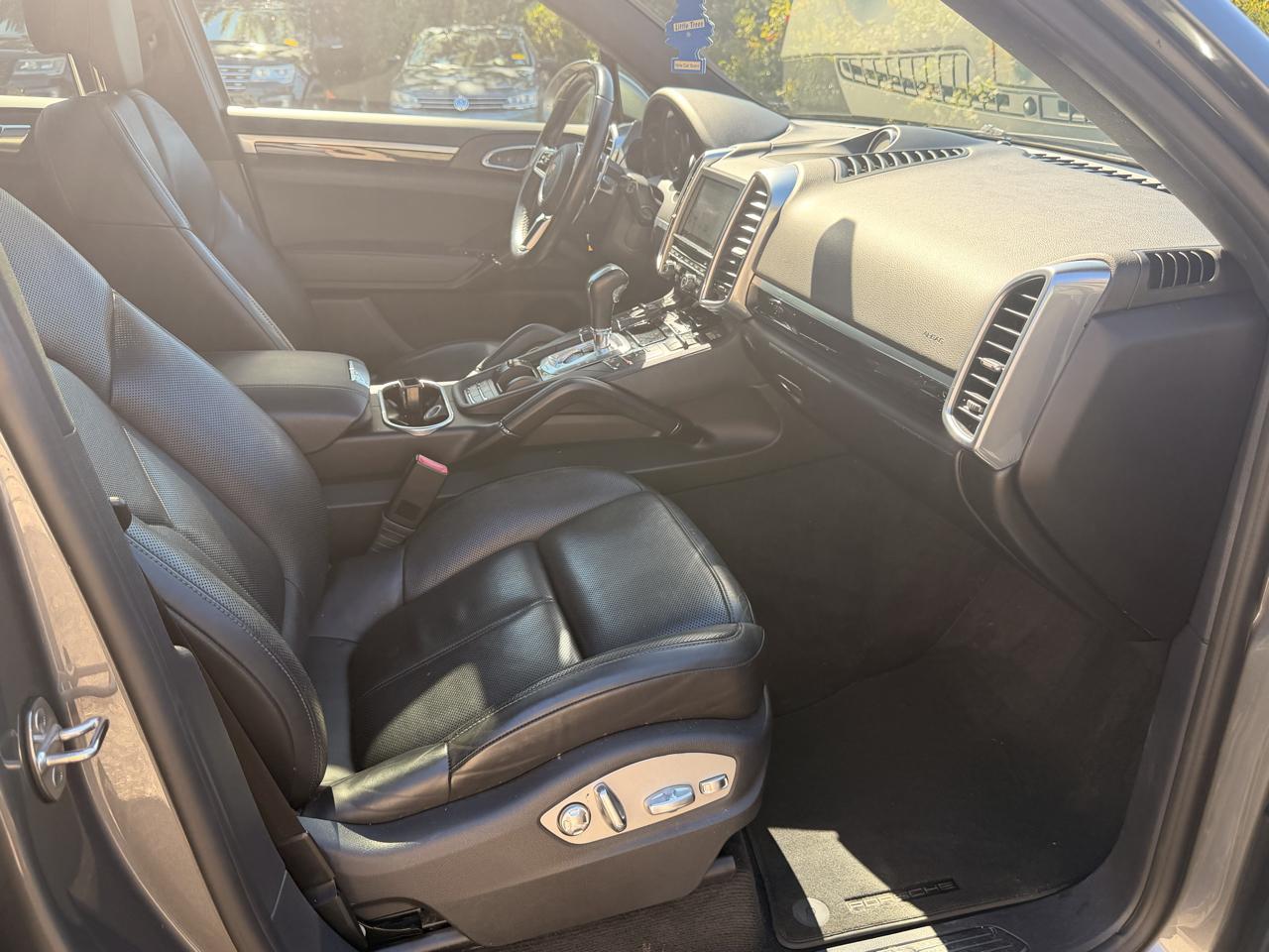 Porsche Cayenne AWD 4dr 2016