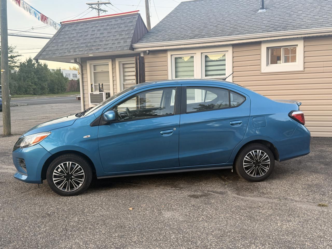 Mitsubishi Mirage G4 Carbonite Edition CVT 2021
