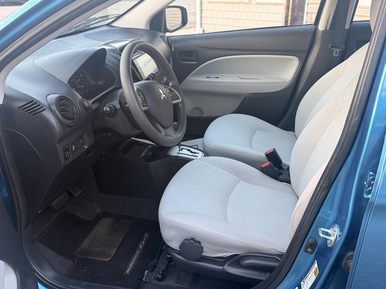 Mitsubishi Mirage G4 Carbonite Edition CVT 2021