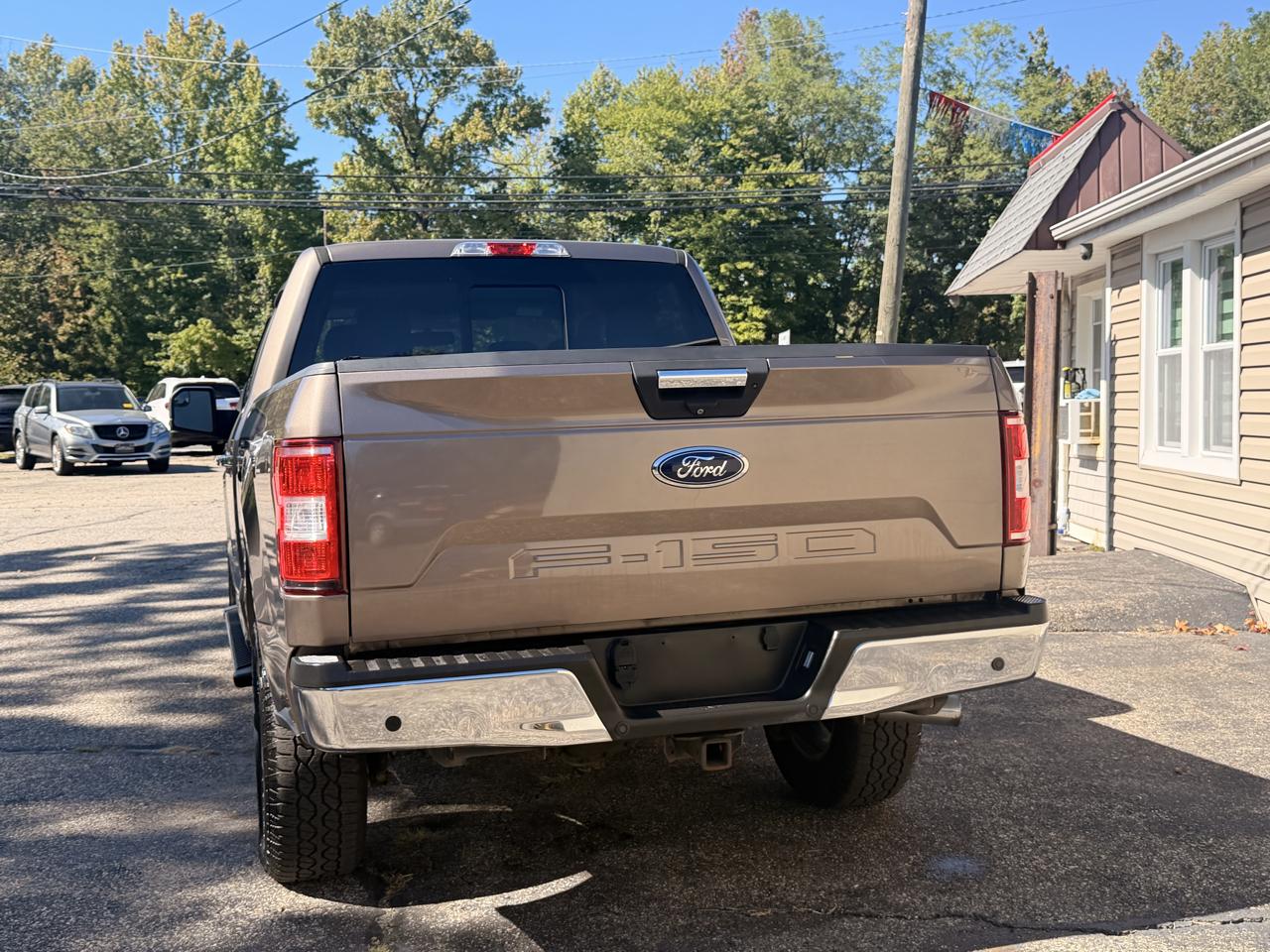 Ford F-150 4WD SuperCab 145" XLT 2018