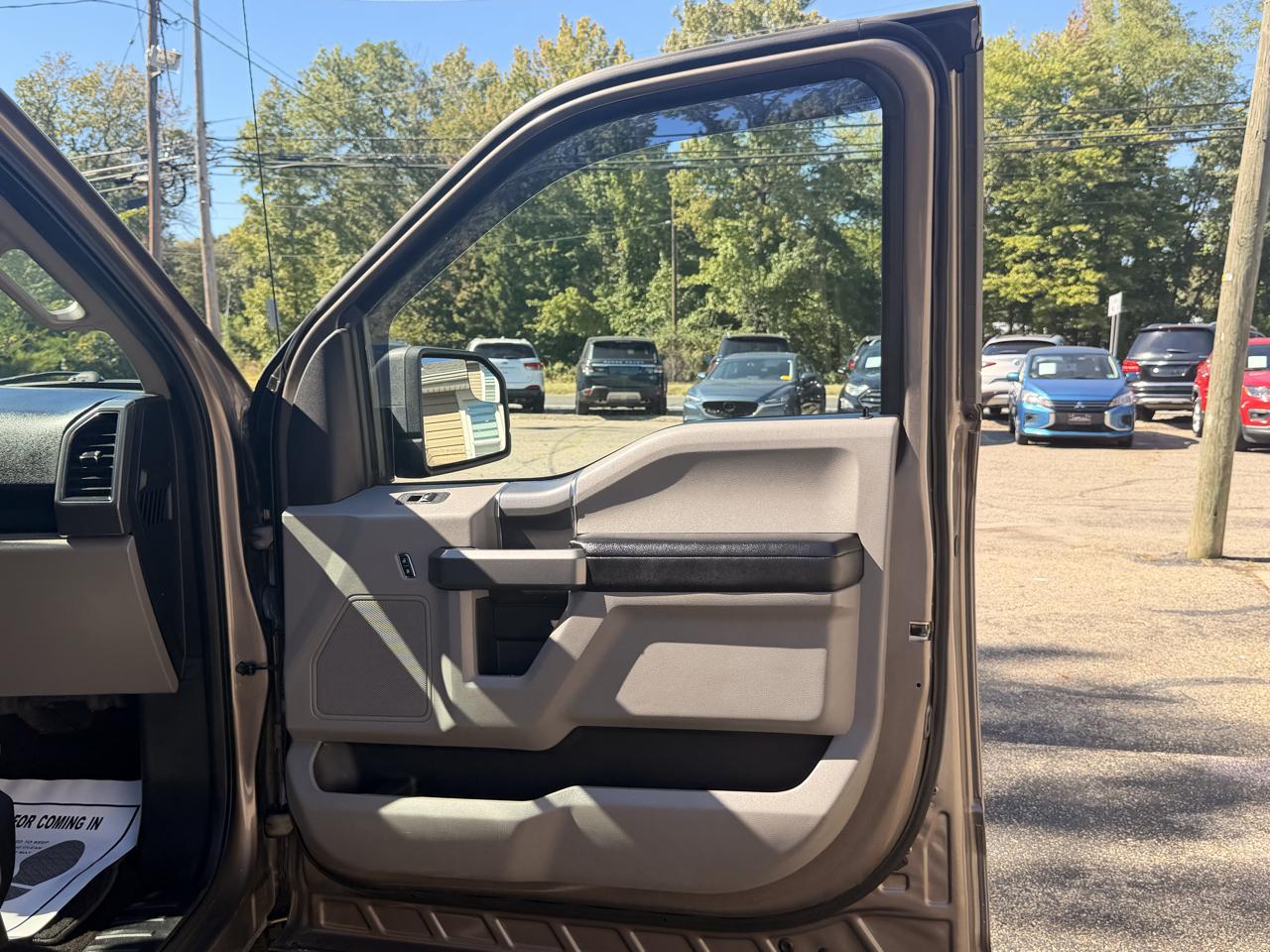 Ford F-150 4WD SuperCab 145" XLT 2018