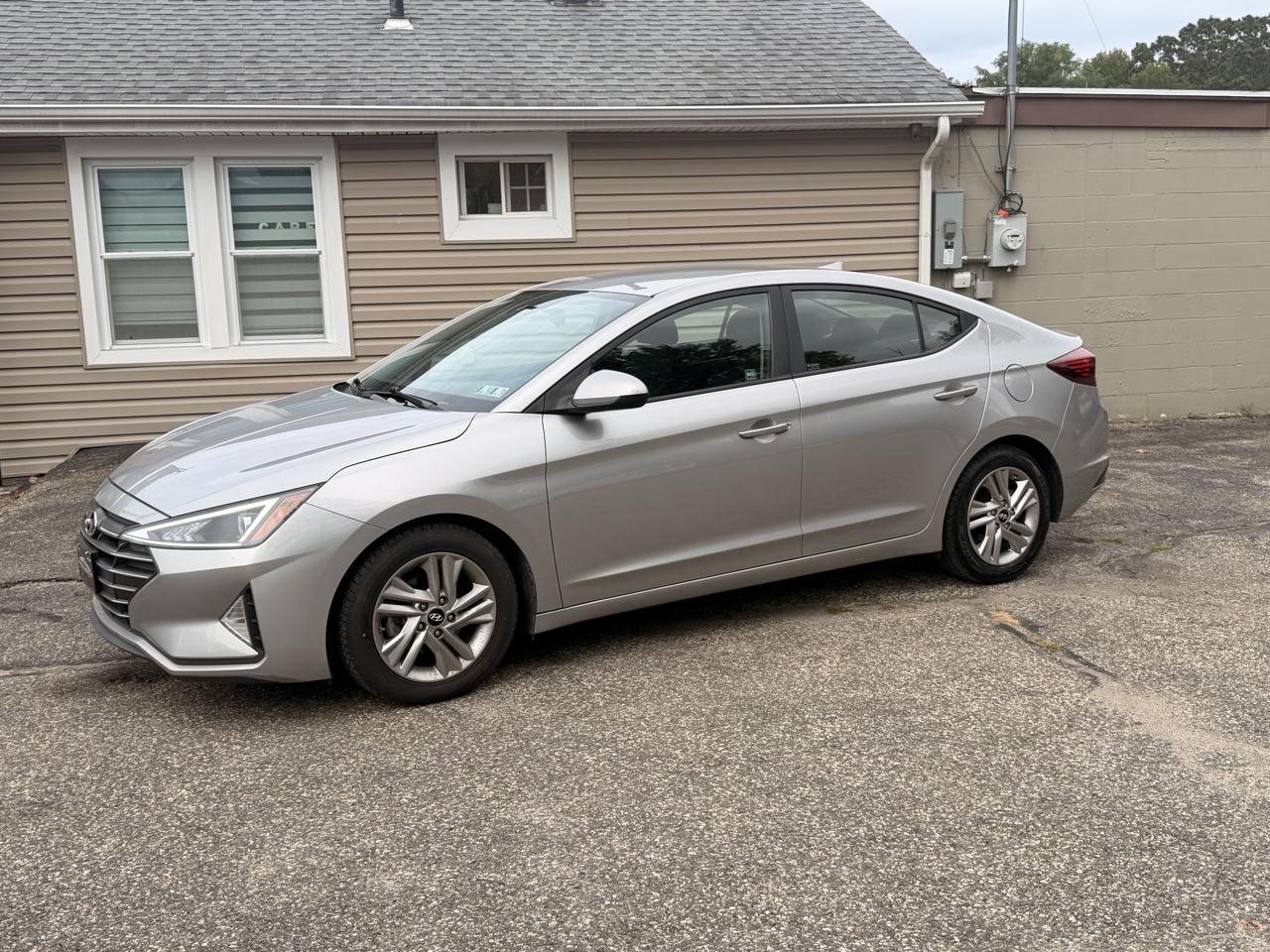 Hyundai Elantra SEL IVT 2020