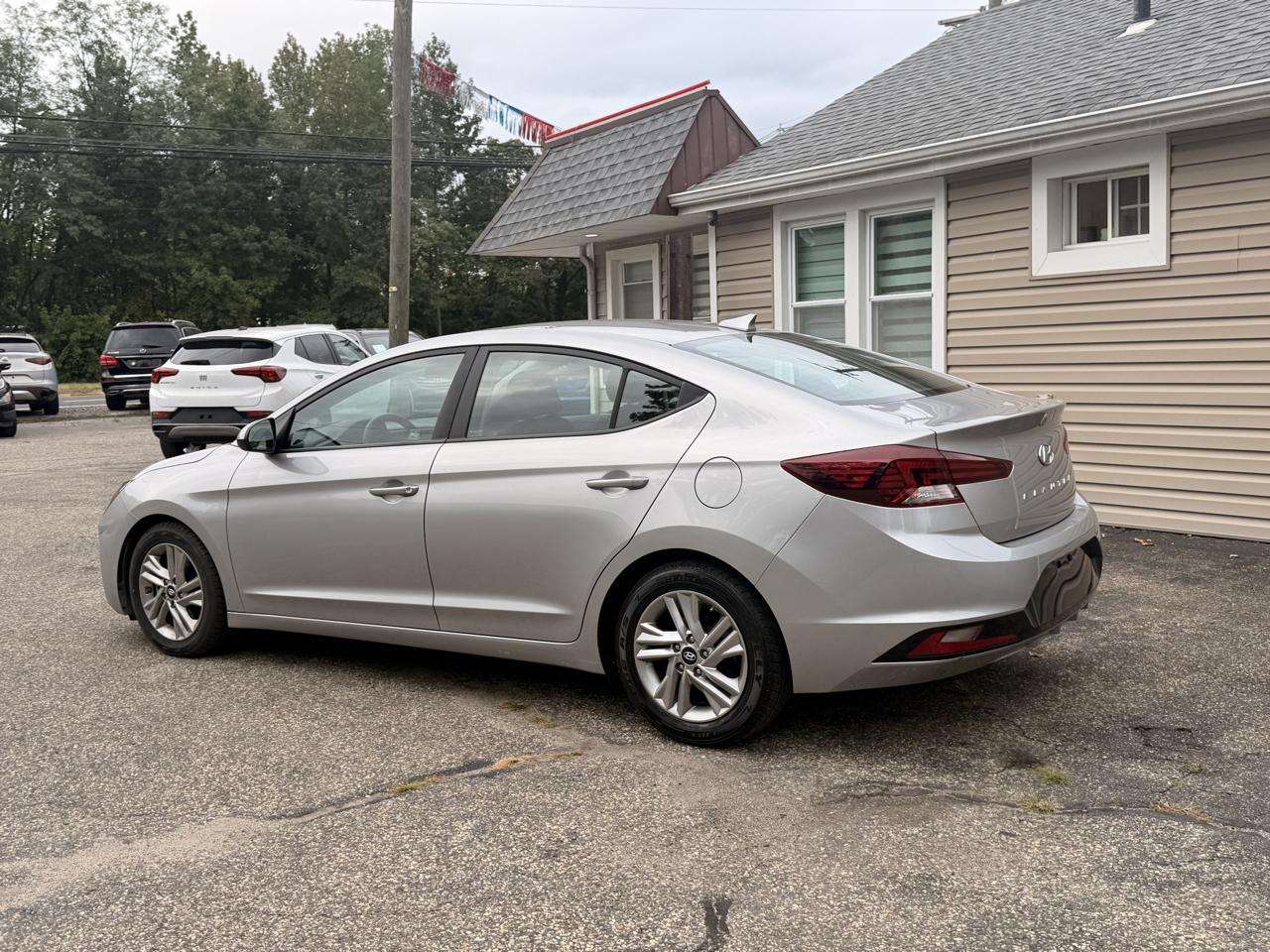 Hyundai Elantra SEL IVT 2020