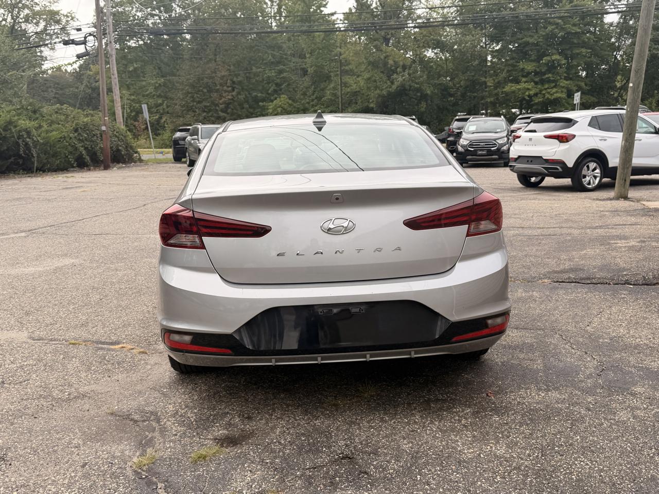 Hyundai Elantra SEL IVT 2020