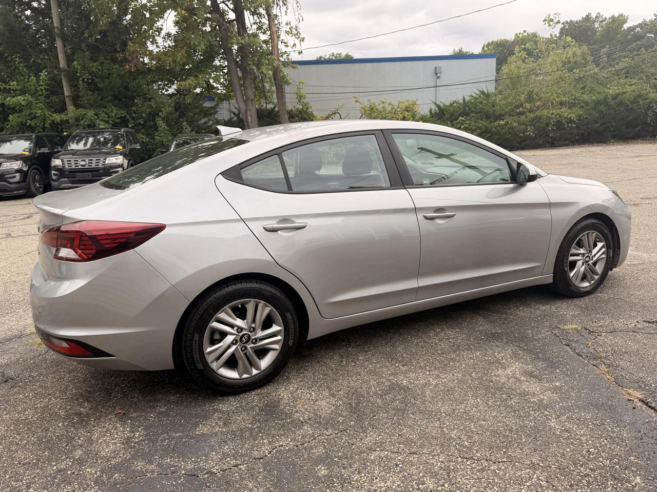 Hyundai Elantra SEL IVT 2020