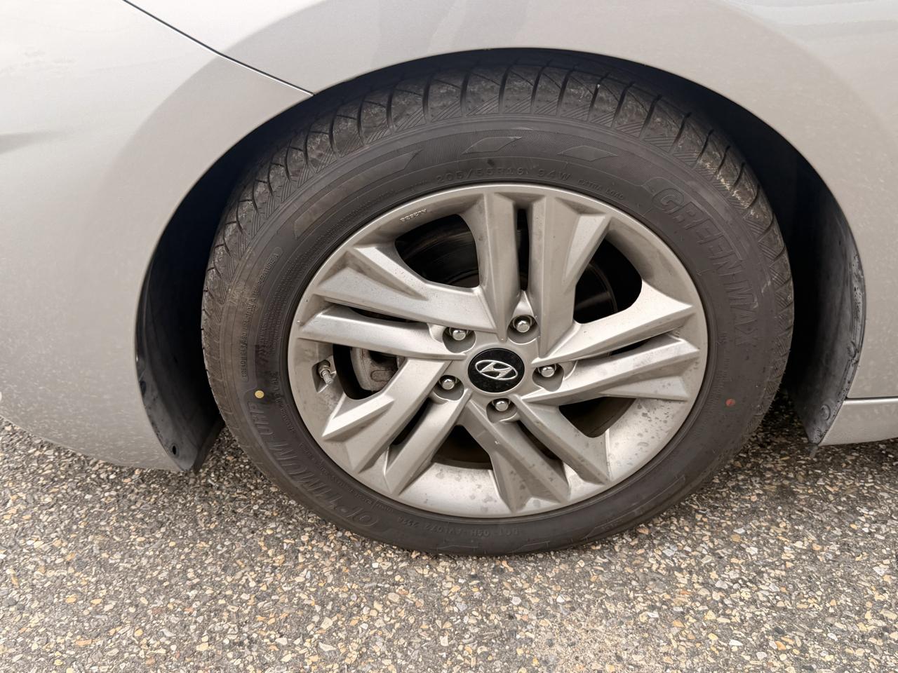 Hyundai Elantra SEL IVT 2020