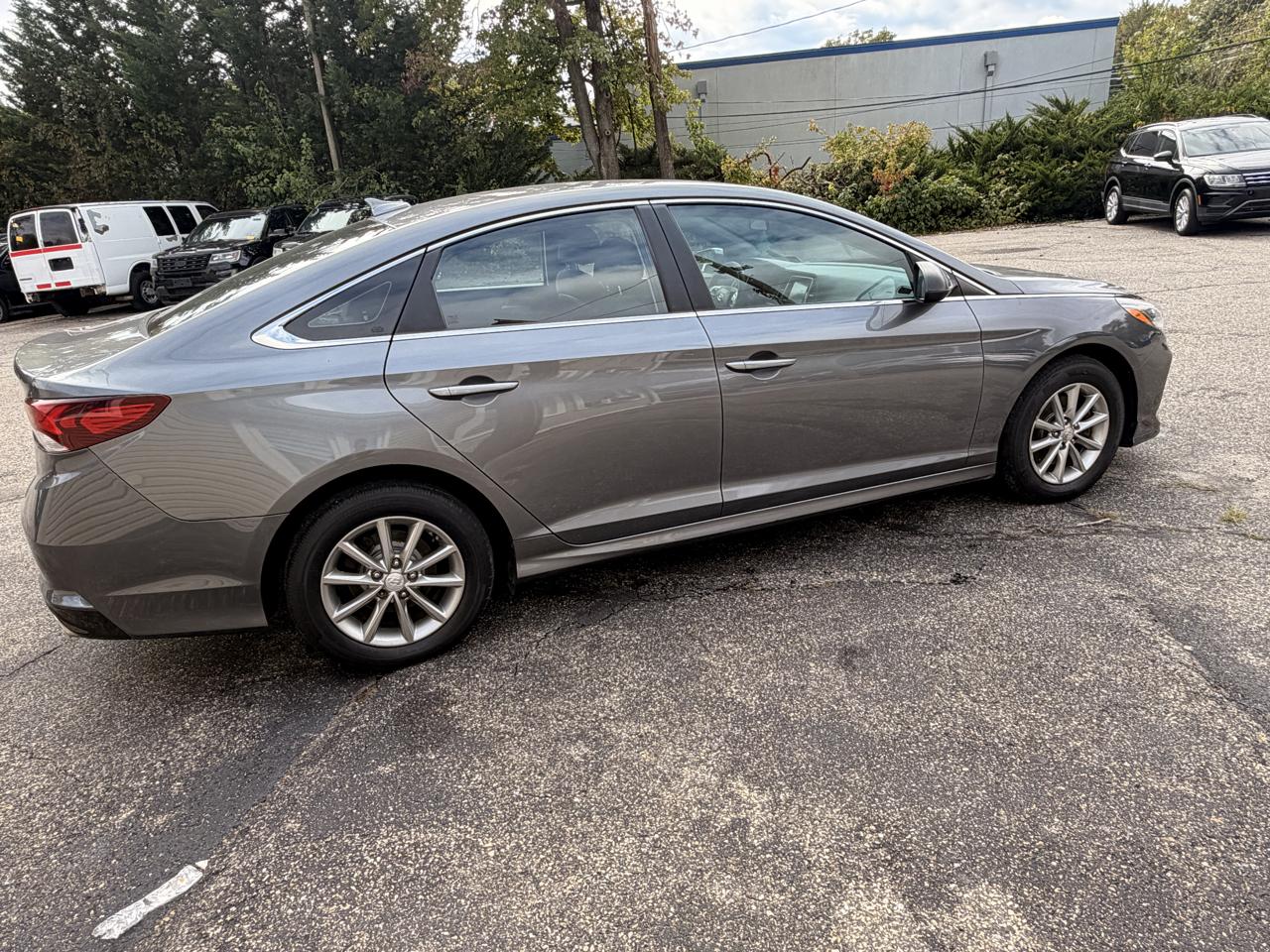 Hyundai Sonata SE 2.4L 2019