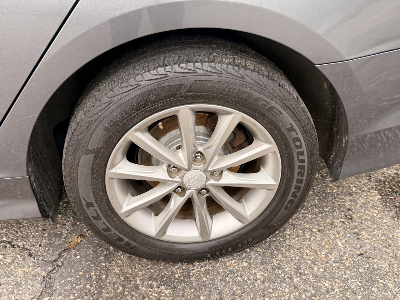 Hyundai Sonata SE 2.4L 2019