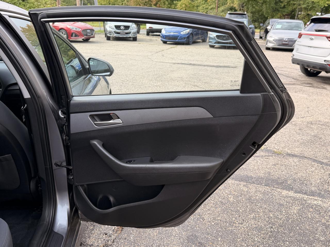Hyundai Sonata SE 2.4L 2019