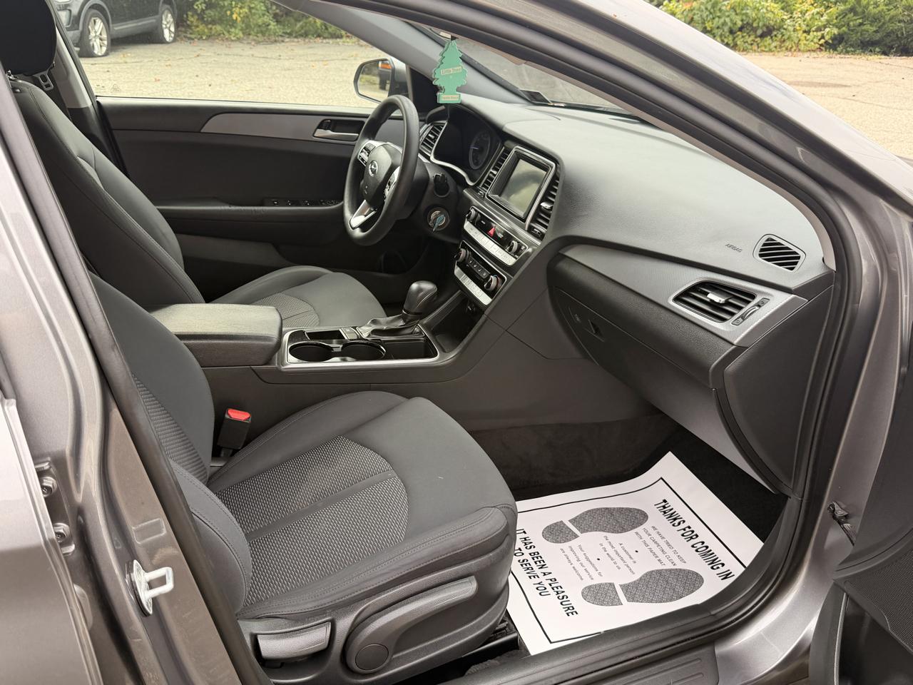 Hyundai Sonata SE 2.4L 2019