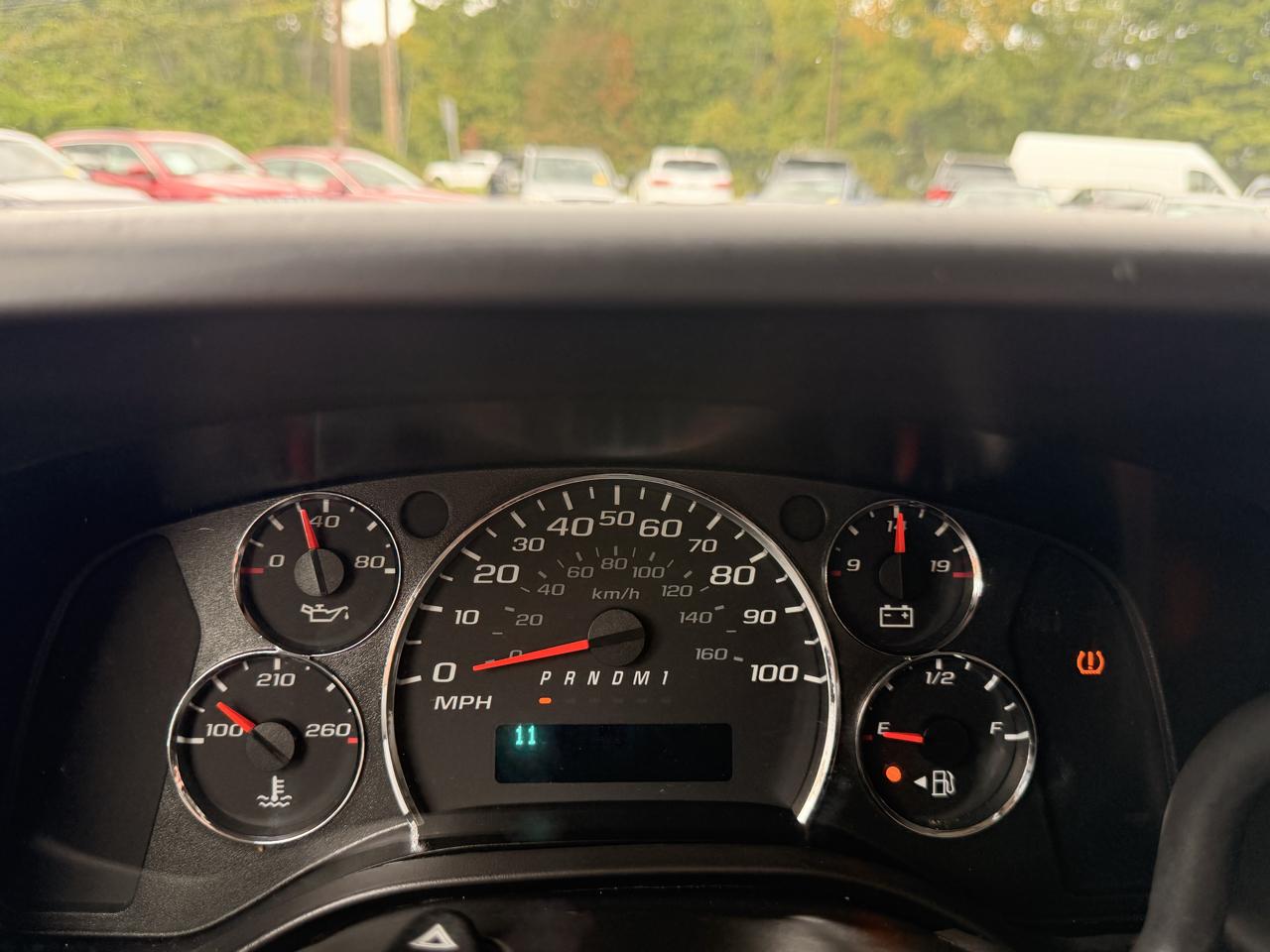 Chevrolet Express Cargo Van RWD 3500 135" 2013