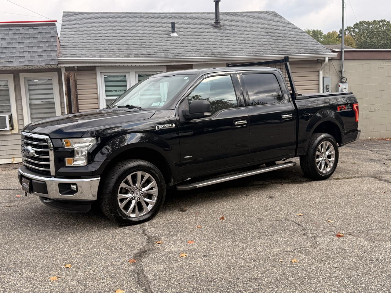Ford F-150 4WD SuperCrew 145" XLT 2016
