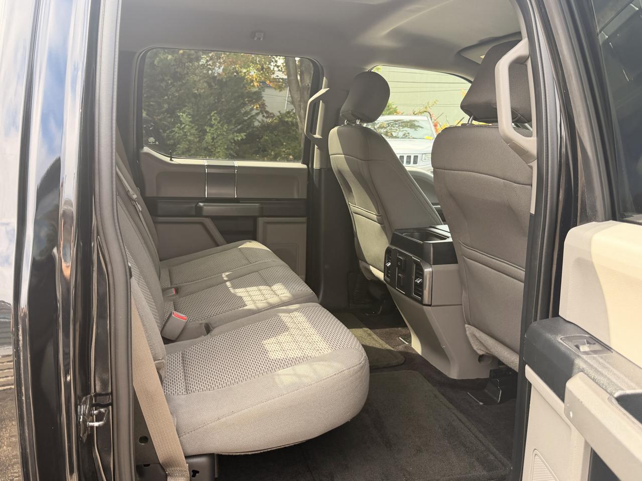 Ford F-150 4WD SuperCrew 145" XLT 2016