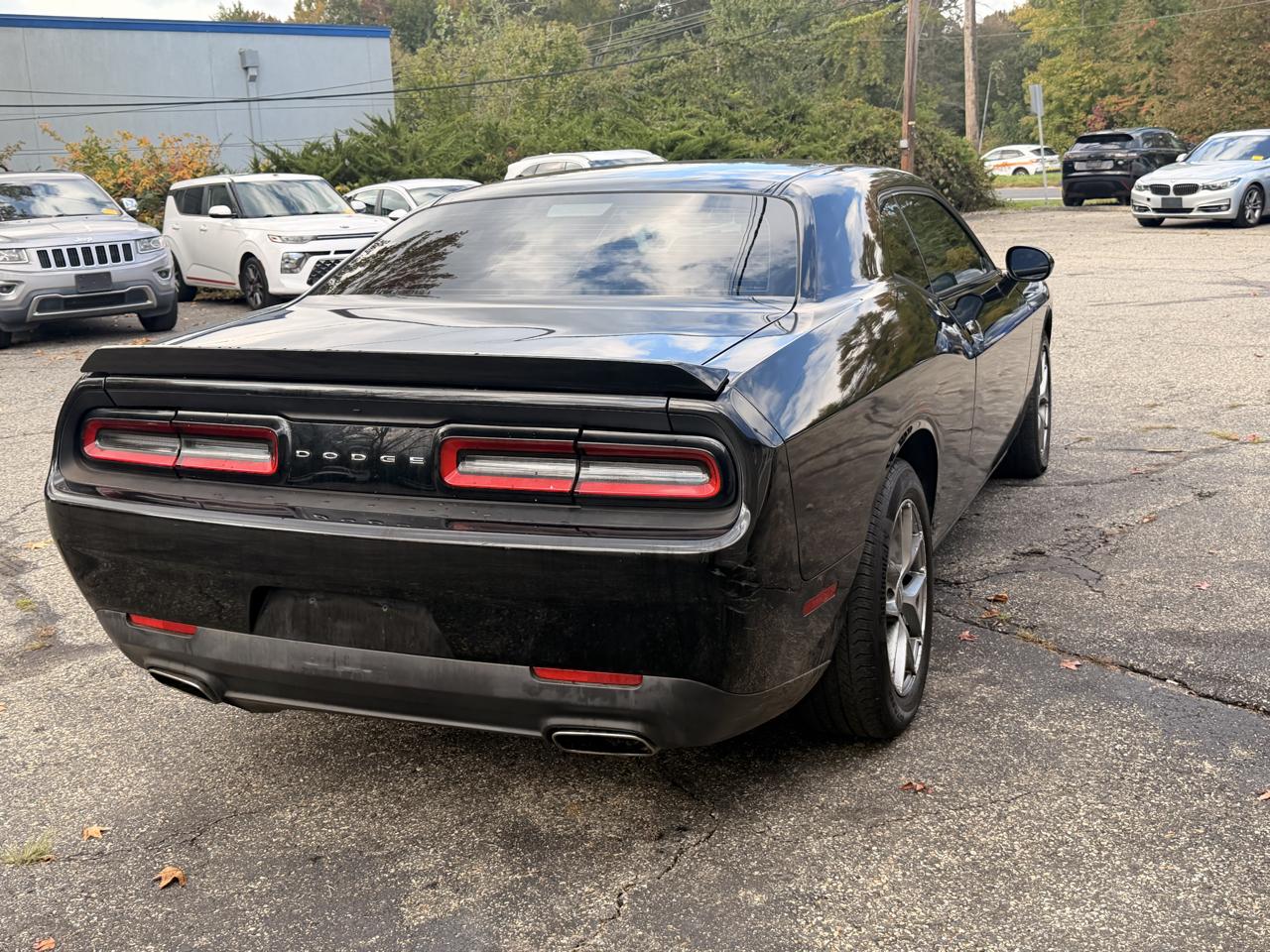 Dodge Challenger 2dr Cpe SXT 2016