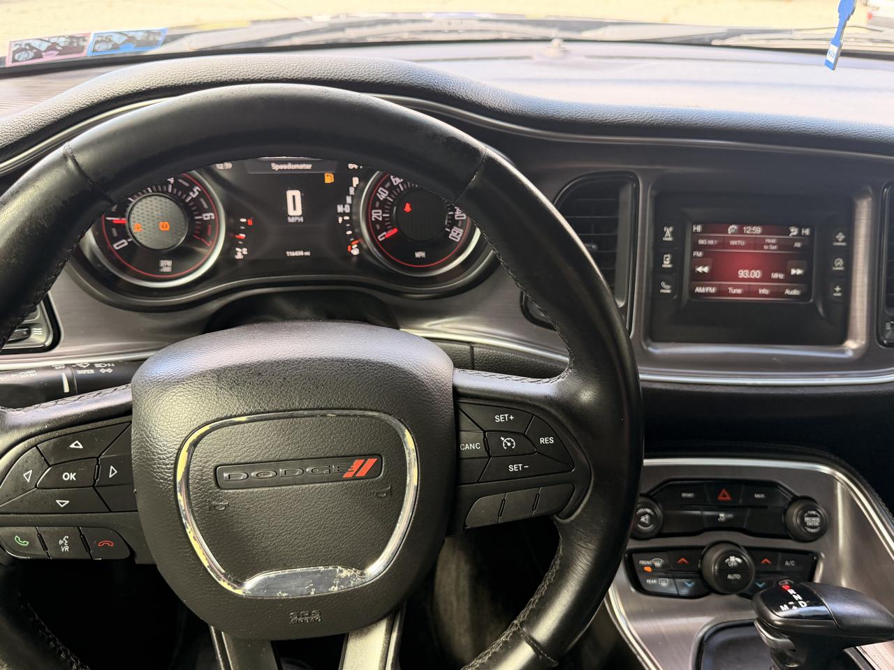 Dodge Challenger 2dr Cpe SXT 2016