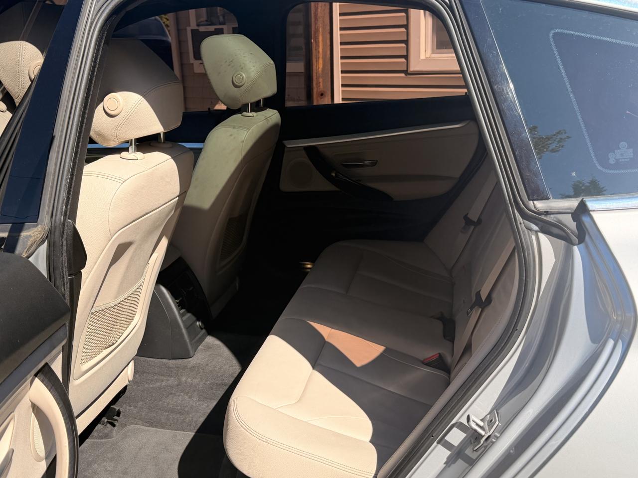 BMW 3 Series 330i xDrive Gran Turismo 2018