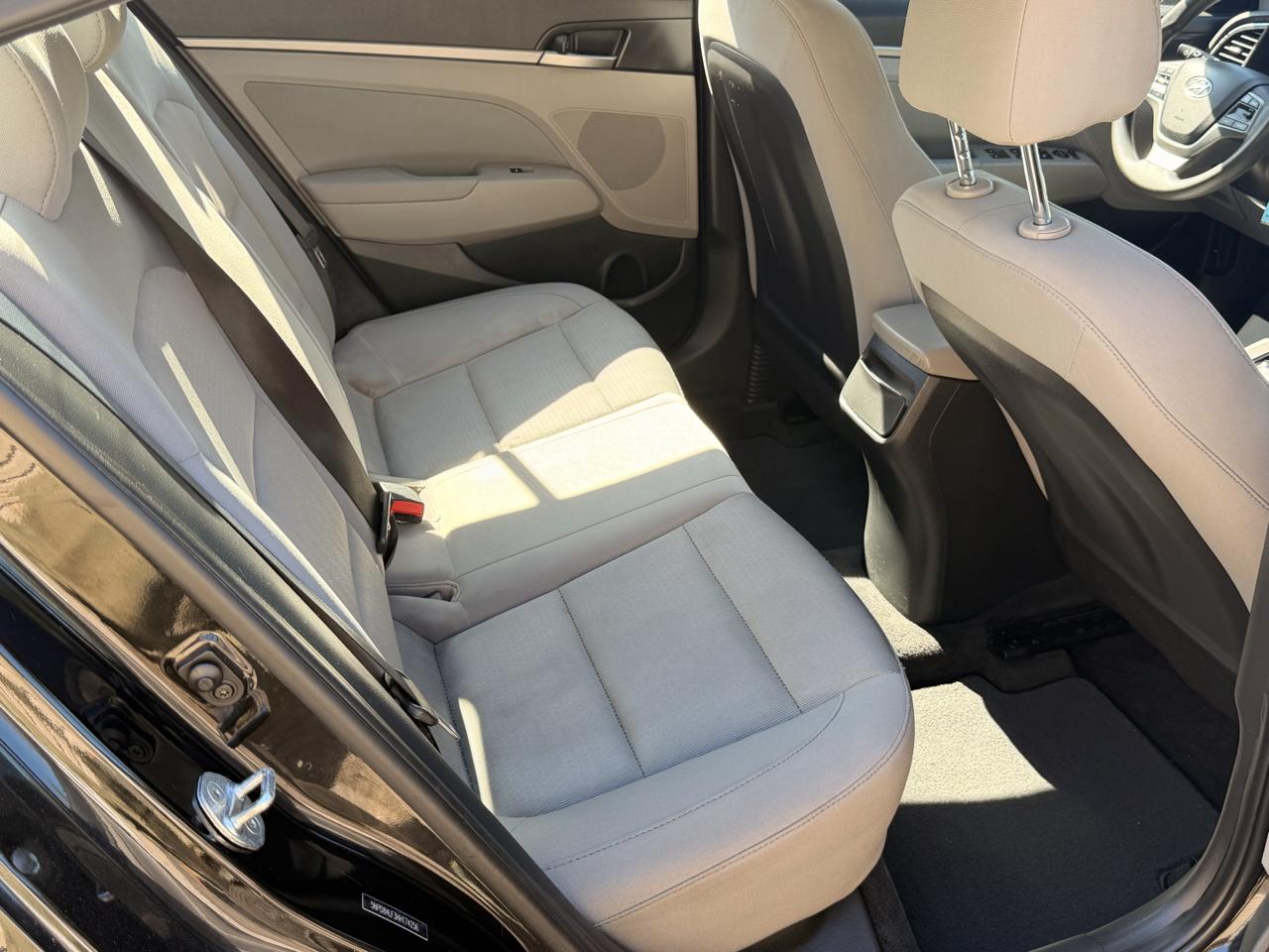 Hyundai Elantra SE 2.0L Auto (Alabama) 2017