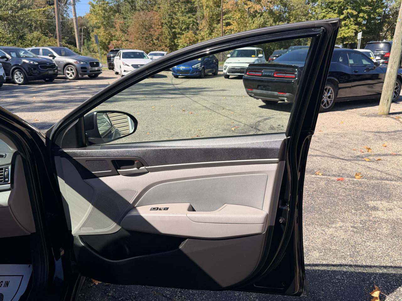 Hyundai Elantra SE 2.0L Auto (Alabama) 2017
