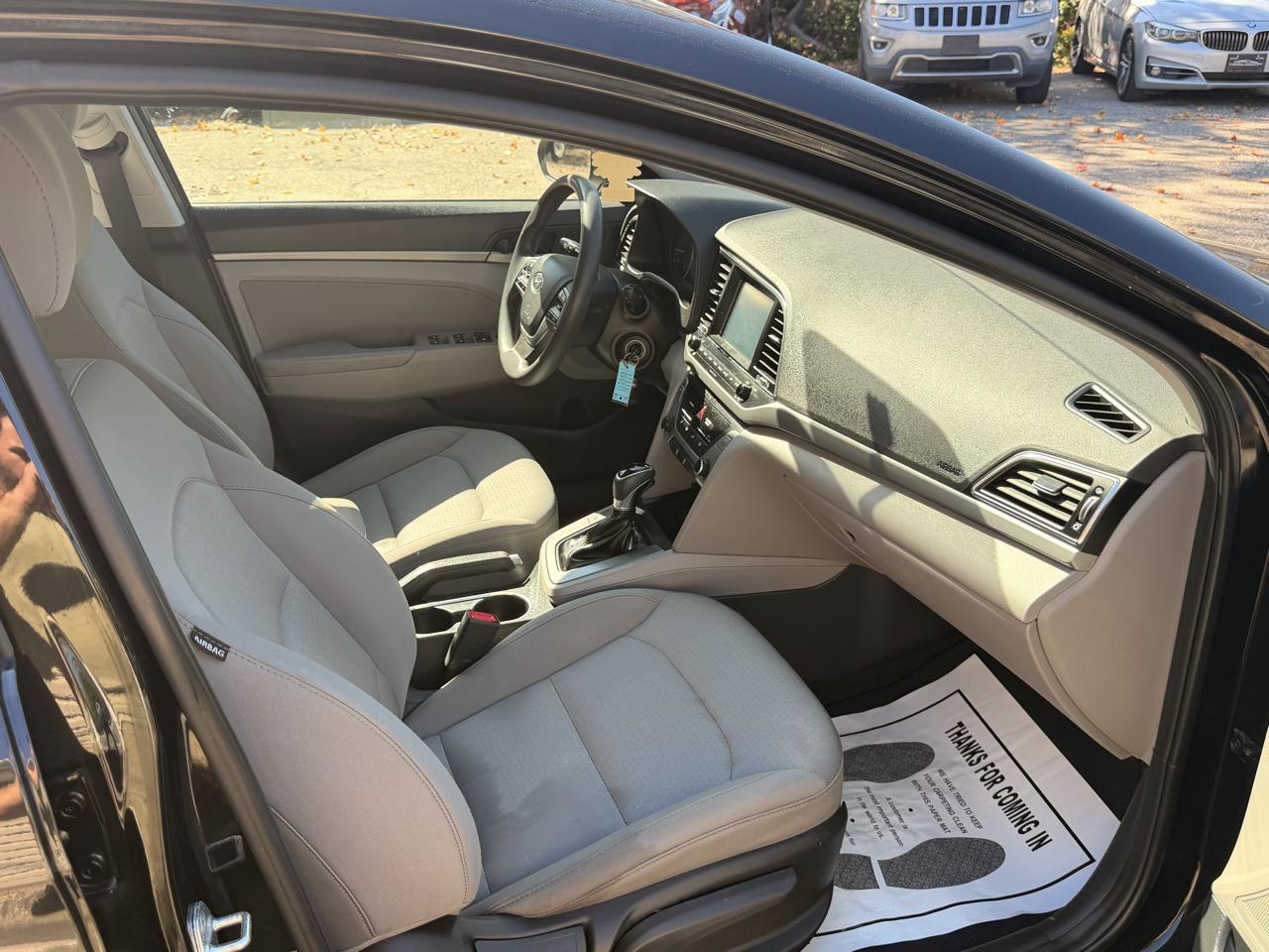 Hyundai Elantra SE 2.0L Auto (Alabama) 2017